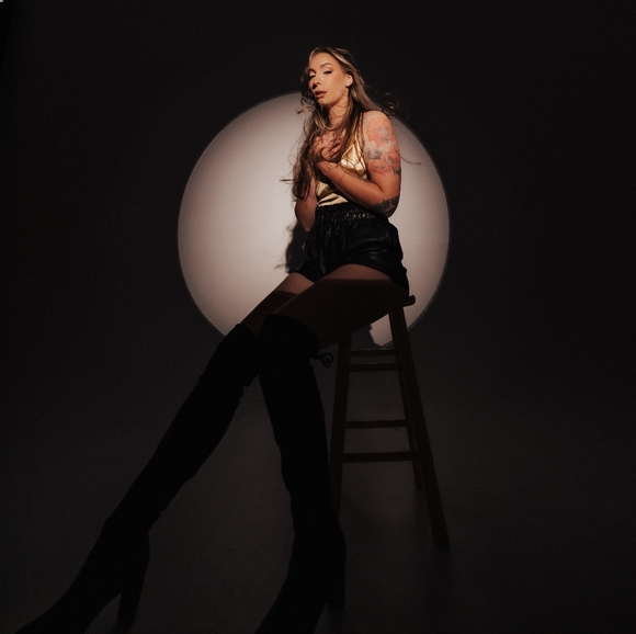 Meet your Posher, Victoria - Picture 2 of 4